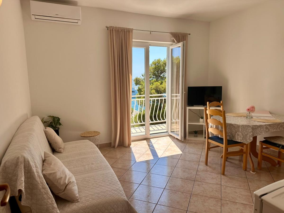 Apartman Mustel s pogledom na more