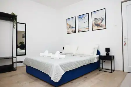 Izabella Seaside Studio