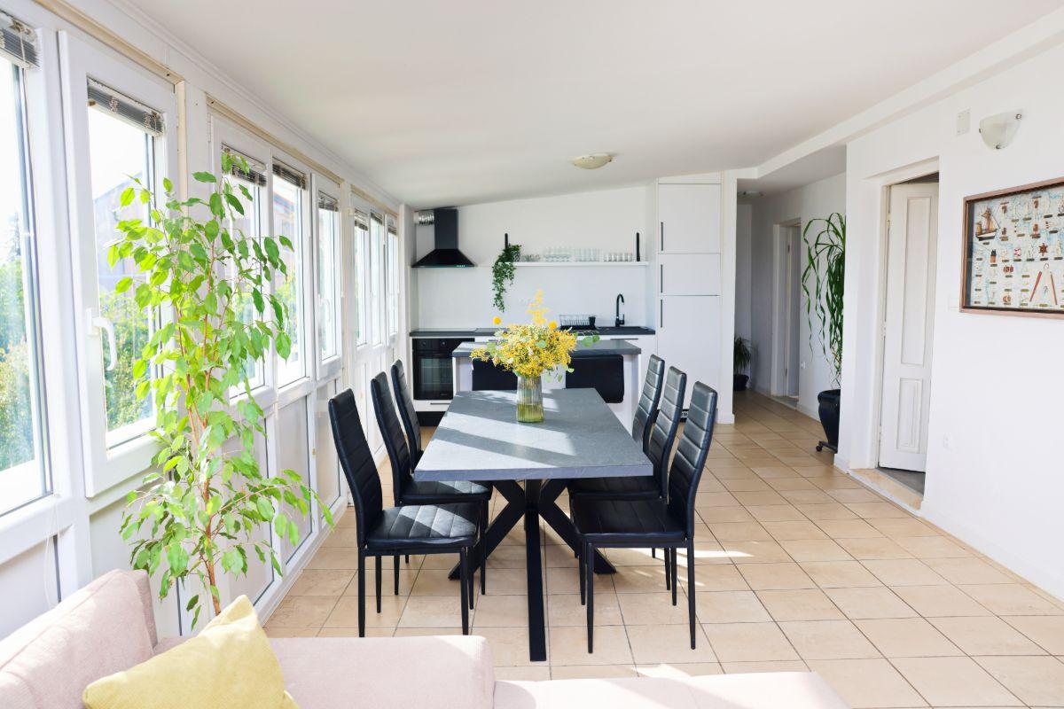 Seaside Family Apartment