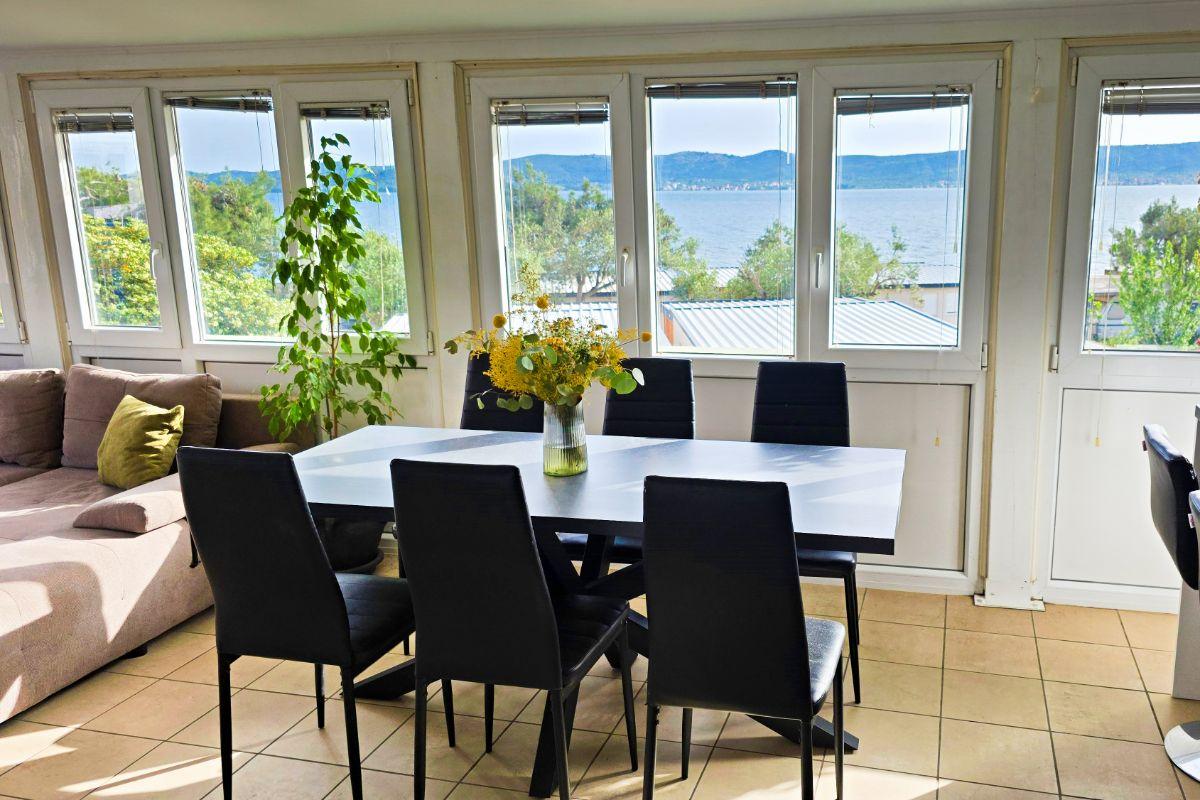 Seaside Family Apartment