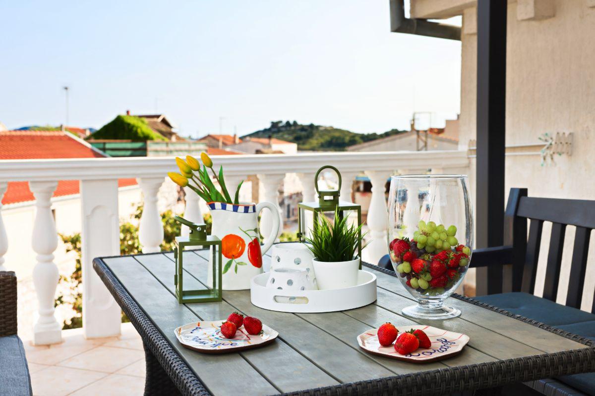 Apartment Tri Ferala 1