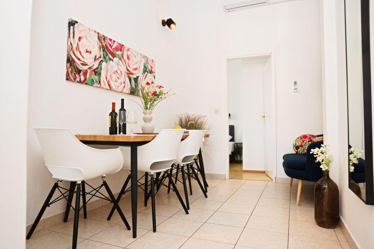 Apartment Tri Ferala 1