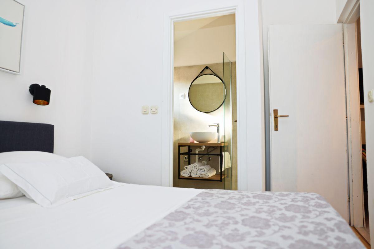 Apartment Tri Ferala 1