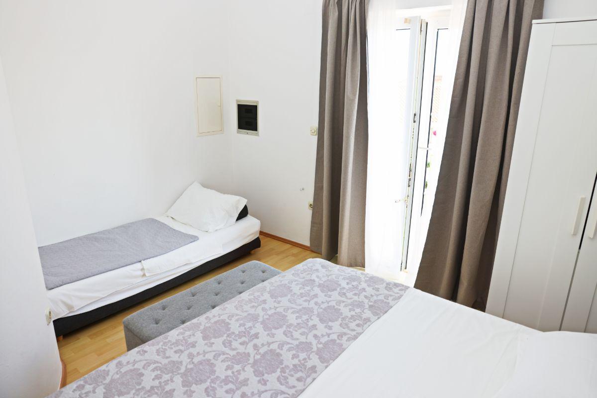 Apartment Tri Ferala 1
