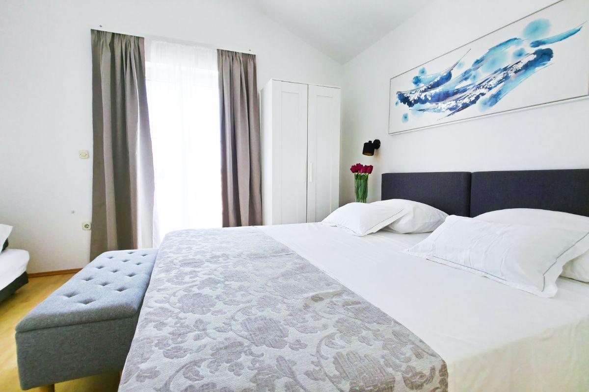 Apartment Tri Ferala 1