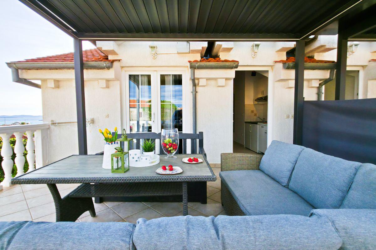 Apartment Tri Ferala 1
