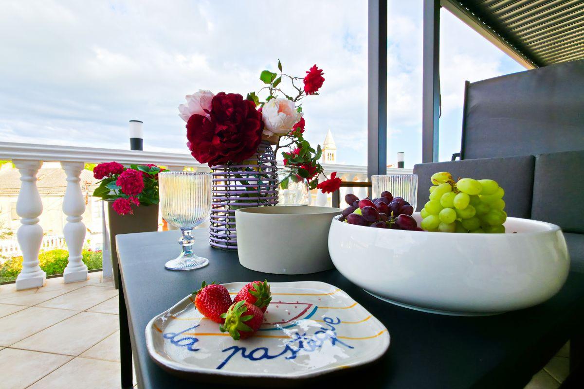 Apartment Tri Ferala 2