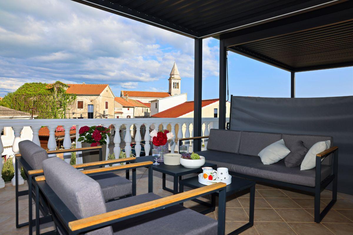 Apartment Tri Ferala 2