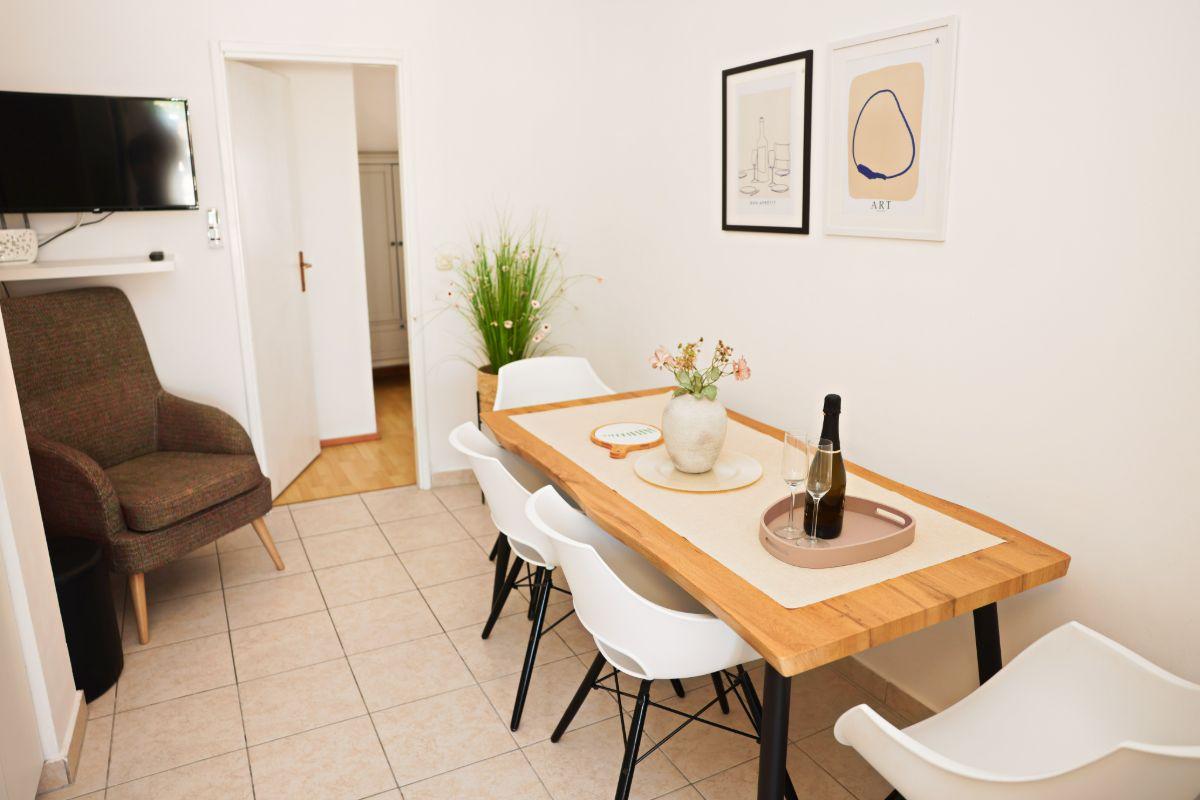Apartment Tri Ferala 2