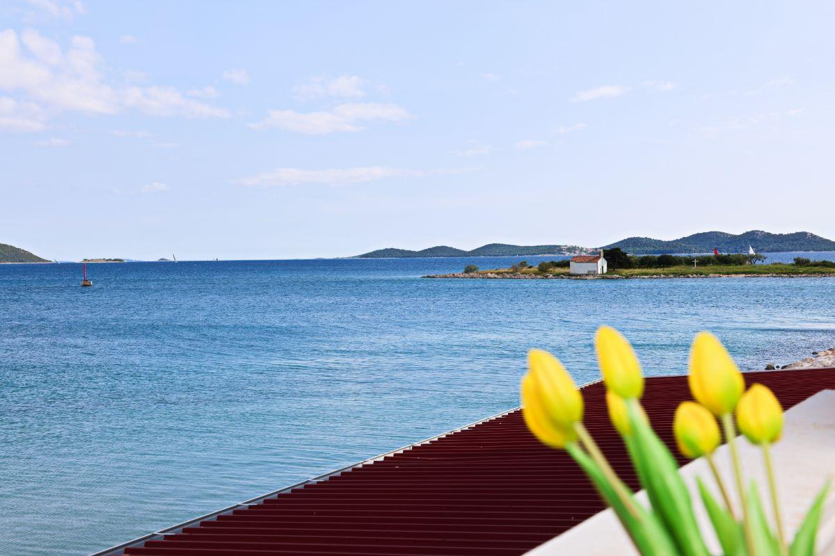 Beachfront apartment - Janice Beach