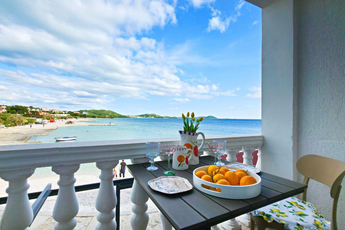 Beachfront apartment - Janice Beach