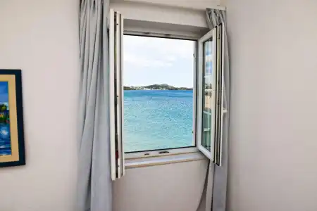 Beachfront apartment - Janice Beach 7