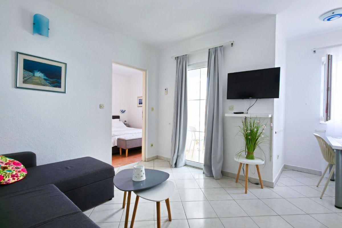 Beachfront apartment - Janice Beach 7