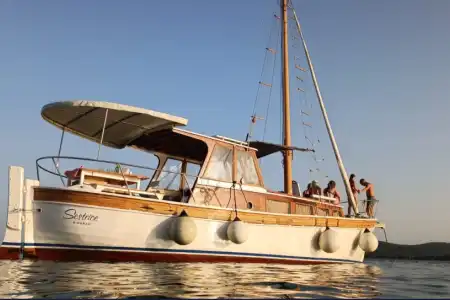 Half-day boat tour – Vrgada Island & dolphins, from Biograd na Moru