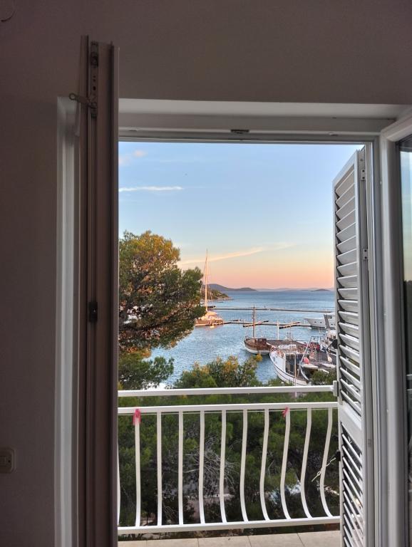 Apartment Drage 3